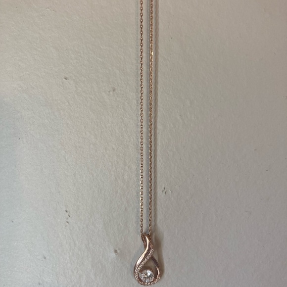 Collier Pendentif Clé Trèfle Chance En Zirconium Cubique Or Rose Titane - 16+2 Pouces